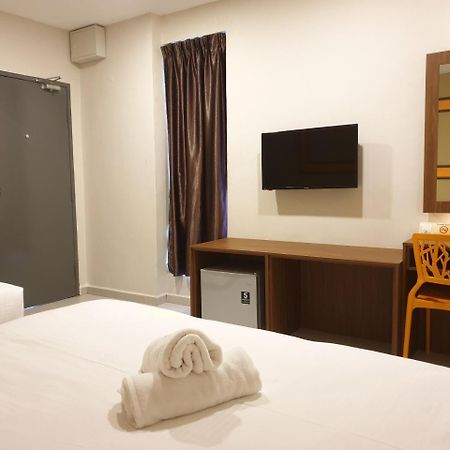 Ants Hotel Kangar Buitenkant foto
