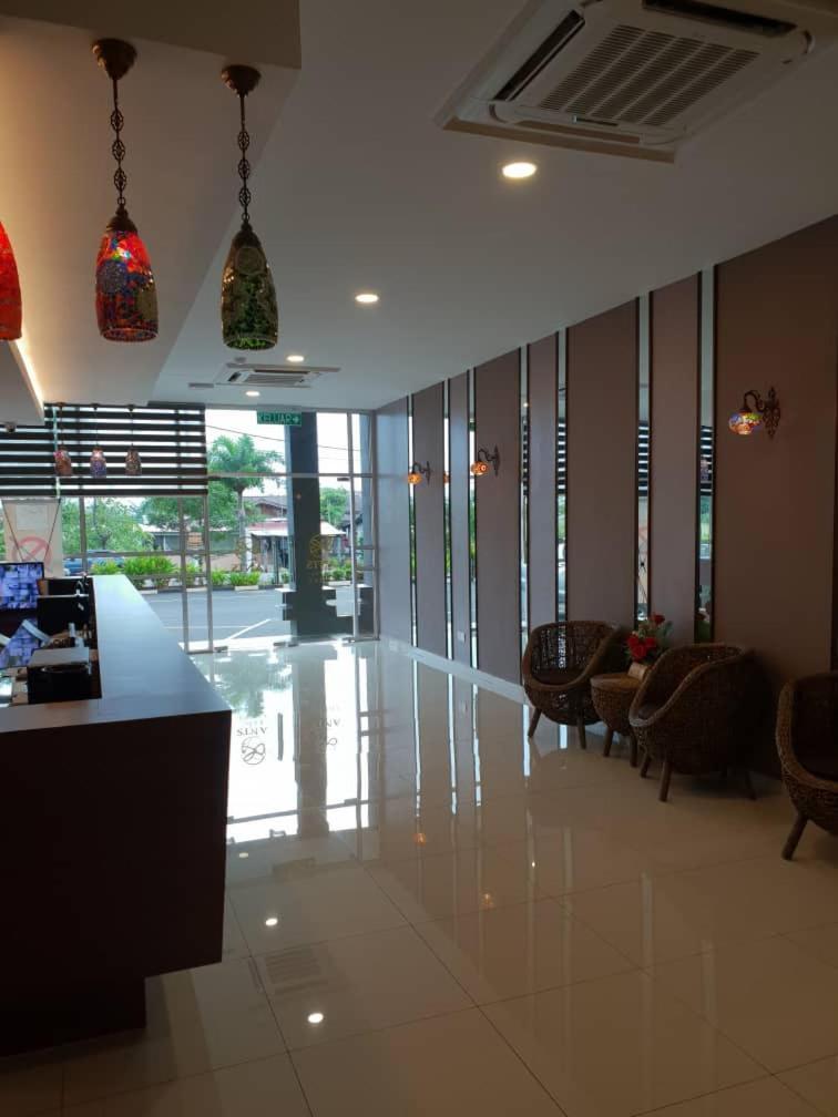 Ants Hotel Kangar Buitenkant foto
