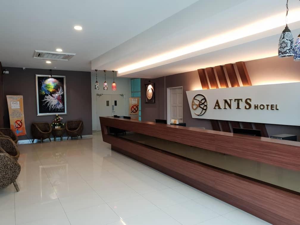 Ants Hotel Kangar Buitenkant foto