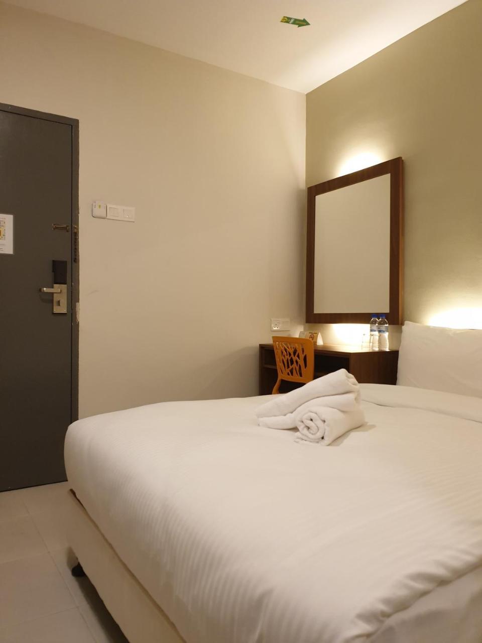 Ants Hotel Kangar Buitenkant foto
